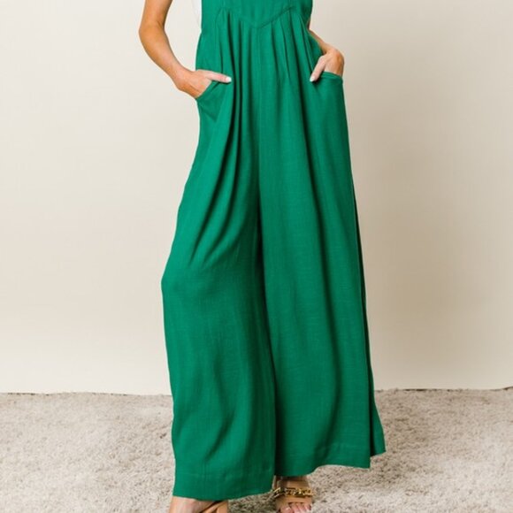 Women's Wide Legs Jumpsuit, Pleated Jumpsuit Adjustable Front Buttons - Picture 4 of 5